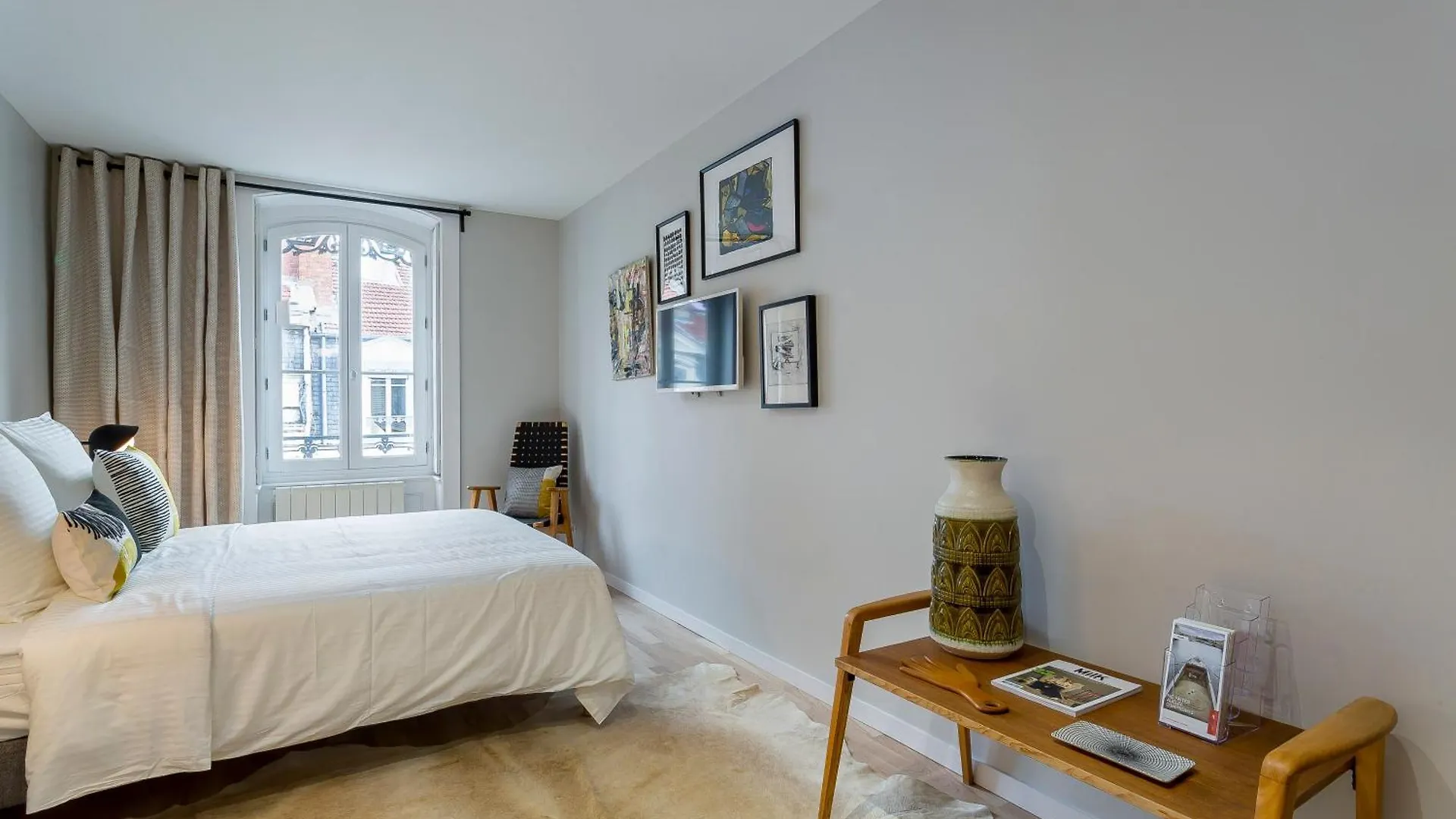 Gasparin - Studio - Lyon 2 0*,  Frankrike